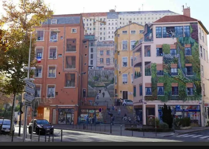 Mini Studio 12M2, Lyon4, Centre Croixrousse, 2Prs