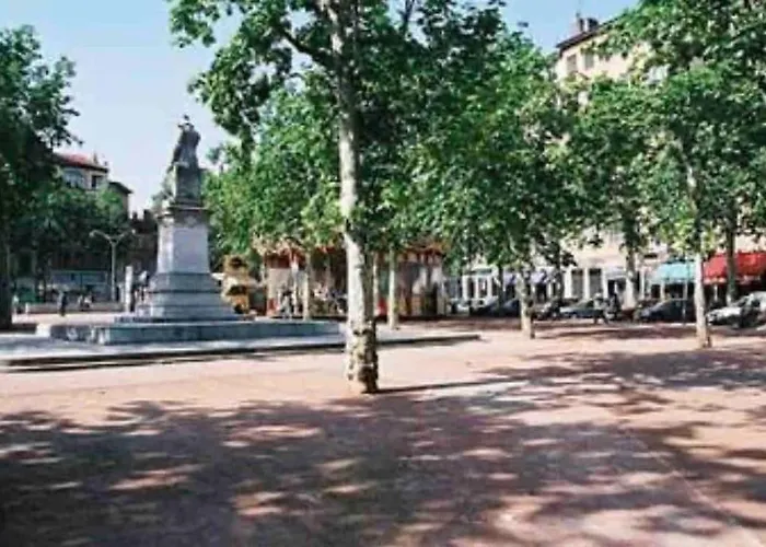 Mini Studio 12M2, Lyon4, Centre Croixrousse, 2Prs